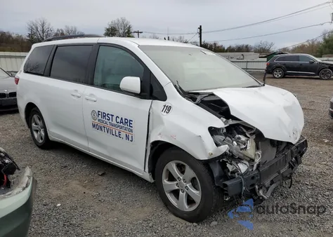 2017 Toyota Sienna Le from USA, damaged, VIN 5TDKZ3DC3HS774739